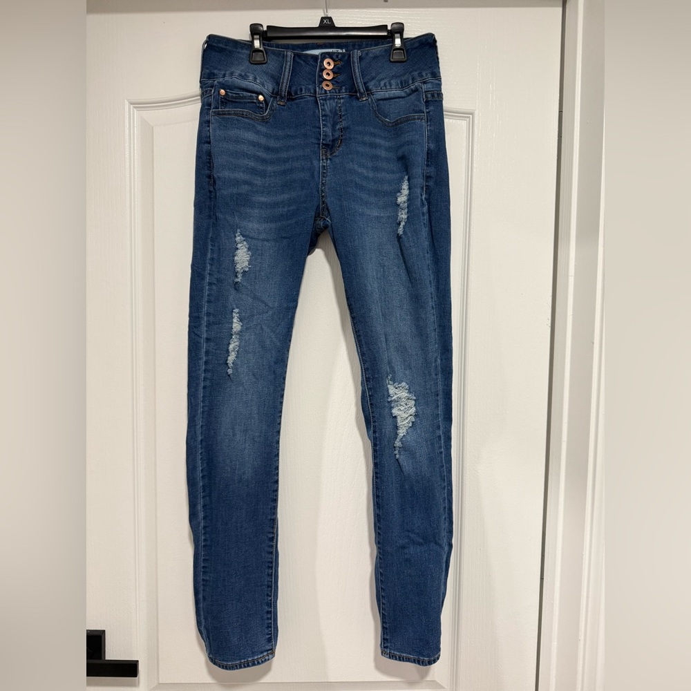 !it jeans Blue Skinny Denim with Distressed Details